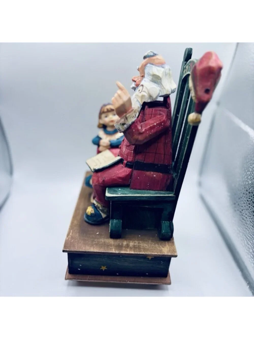 Vintage Wood/Resin Santa Claus Musical Wind Up Animated Christmas Holiday Decor.